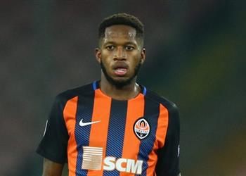 لاعب شاختار ينعش آمال أندية إنجلترا