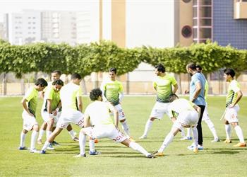 الزمالك يواصل تدريباته استعدادا للإسماعيلي في الدوري المصري