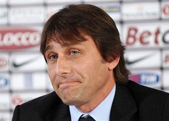 تشيلسي يفكر في التعاقد مع مدرب منافسه في الدوري الإنجليزي