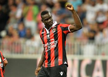 بالوتيلي أنا في مستوى نيمار وجريزمان وديبالا