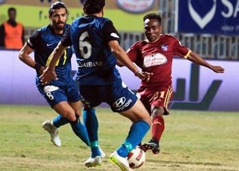 إنبي يحسم موقفه من رحيل مدافع الفريق للأهلي