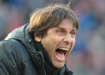 كونتي يرفض حسم مستقبله في تشيلسي