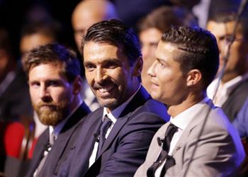 بوفون مواجهة كريستيانو رونالدو تحرمني من النوم