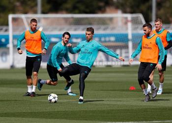 أنباء سعيدة لزيدان قبل صدام يوفنتوس وريال مدريد