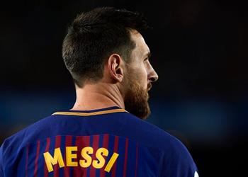ميسي يرفض تعاقد برشلونة مع لاعب الدوري الإنجليزي
