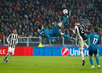 صحيفة إسبانية عمر كريستيانو رونالدو 23 عام ا فقط