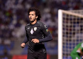 عمرو بركات أساسي مع الشباب أمام التعاون بالدوري السعودي