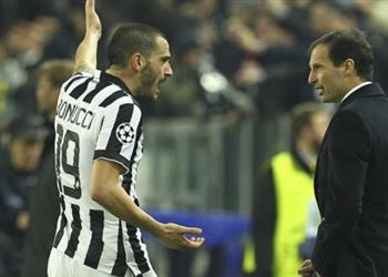 أخبار فيديو بونتوشي يصل ميلان والجماهير تحاصر سيارته