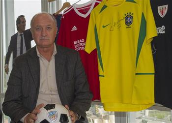 سكولاري يعلق على مستقبل نيمار ويفاضل بين ميسي ورونالدو