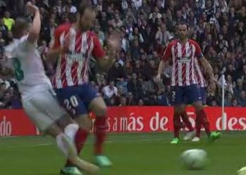 فيديو ماركا توضح هل تغاضى الحكم عن ركلة جزاء لريال مدريد أمام أتلتيكو