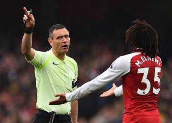 تعرف على تقييم محمد النني بعد مشاركته وطرده أمام ساوثهامبتون