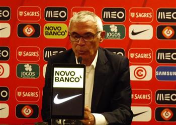 اتحاد الكرة يعلن سبب تأخير التجديد لـ كوبر