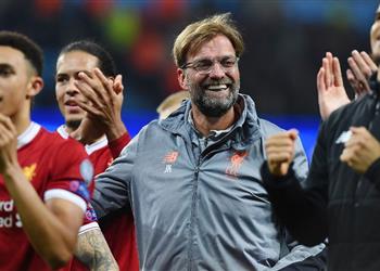 كلوب يدافع عن أداء محمد صلاح أمام مانشستر سيتي