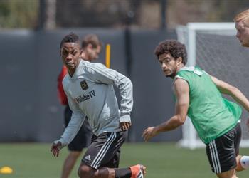 لوس أنجلوس يزف خبر ا سار ا بشأن عمر جابر