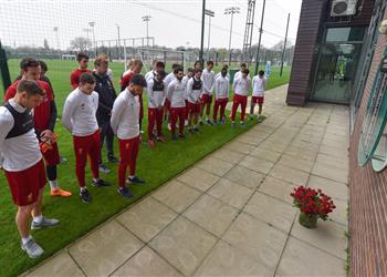 محمد صلاح ي شارك في حفل تأبين كارثة هيلزبره