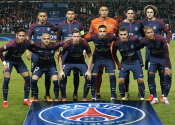 لاعب باريس سان جيرمان يثير التكهنات حول مستقبله