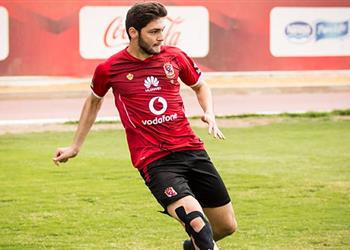 الأهلي كريم نيدفيد يوقع على بياض لمدة 5 سنوات