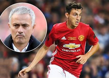 منبوذ مورينيو يلمح إلى وجهته المقبلة