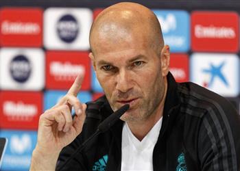زيدان حزين لإصابة فيدال وأدافع عن ريال مدريد عندما يتطلب الأمر
