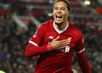 فان ديك ينصح كلوب بضم هدف برشلونة