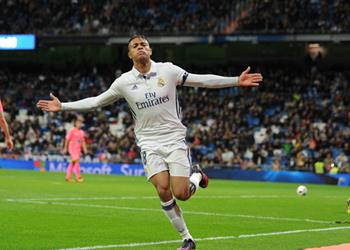ماركا ت حذر ريال مدريد من التفريط في ماريانو الجديد