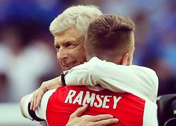 رامزي يودع فينجر برسالة عاطفية