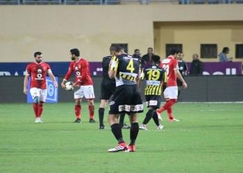 خاص لاعب الأهلي السابق يعلن اعتزاله نهاية الموسم