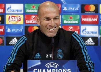 زيدان يوجه رسالة لخاميس ويؤكد سنعاني أمام بايرن ميونخ