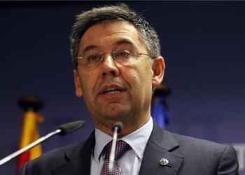 عاجل برشلونة يحسم مستقبل مدربه