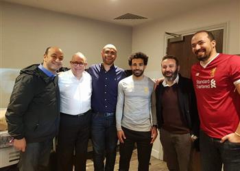 حازم إمام وكرم كردي يزوران محمد صلاح في ليفربول تعرف على السبب