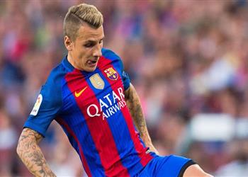 برشلونة يعرض خدمات مدافعه علي اليوفي والأنتر