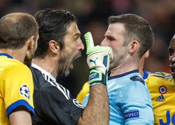 مايكل أوليفر تلقيت الكثير من الدعم ولم أصدق تعيني لنهائي كأس الأتحاد