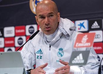 زيدان عن رحيل إنييستا يستحق الكرة الذهبية