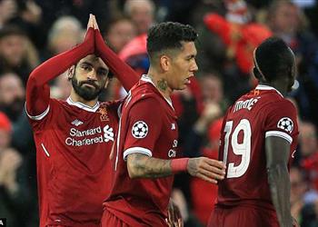 ماني يكشف السر الكبير خلف علاقته بمحمد صلاح وفيرمينو