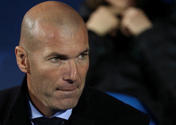زيدان يستبعد رحيل ثنائي ريال مدريد في الصيف