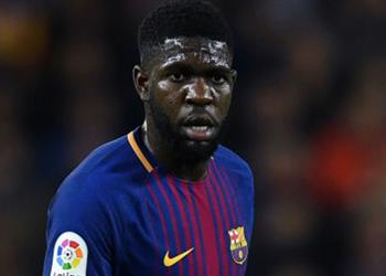 أومتيتي يثير غضب صحفية خلال احتفالات برشلونة