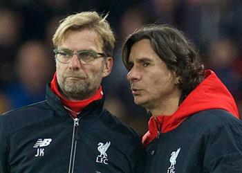 كلوب يرفض التعليق على رحيل مساعده قبل مواجهة روما