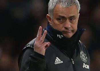 مورينيو يطالب مانشستر يونايتد ببيع ثنائي الفريق