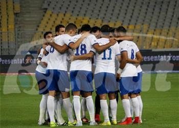 خاص الأهلي يفاوض مدافع سموحة الدولي