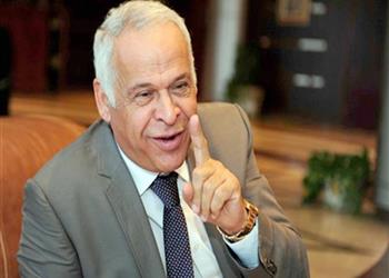 رئيس سموحة يوضح موقفه من رحيل رباعي الفريق للأهلي والزمالك