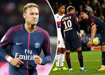 كافاني يكشف كواليس خلاف ركلة الجزاء مع نيمار ورحيله عن سان جيرمان