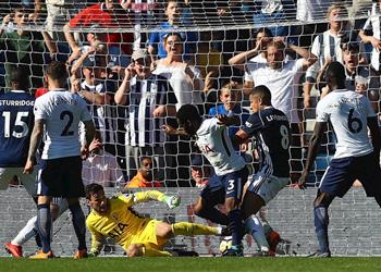 ماذا يحتاج أحمد حجازي ورفاقه للبقاء في الدوري الإنجليزي