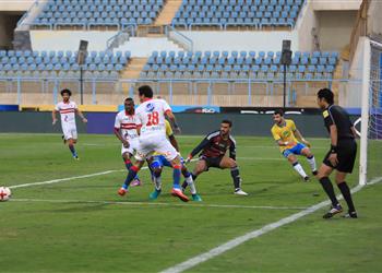 5 لاعبين يراقبهم هيكتور كوبر في قمة الزمالك والإسماعيلي أزمة الدفاع