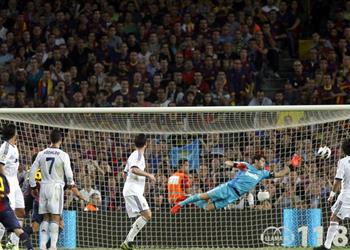 كلاسيكو الأرض ميسي يريد الانتقام على كامب نو ويشعل منافسة مع محمد صلاح