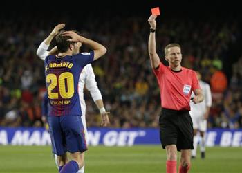 كلاسيكو الأرض بالفيديو موندو ديبورتيفو توضح هل يستحق روبيرتو الطرد