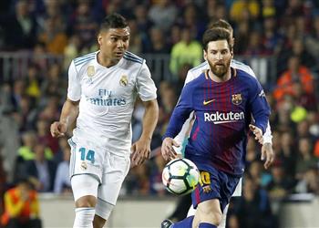 كاسيميرو يدافع عن حكم الكلاسيكو