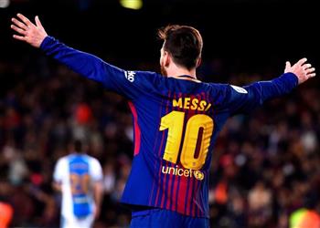 فيديو ميسي يواصل كتابة التاريخ في كلاسيكو الأرض