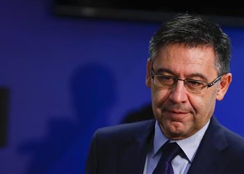 كلاسيكو الأرض رئيس برشلونة يعلق على طرد روبيرتو وعدم إقامة الممر الشرفي