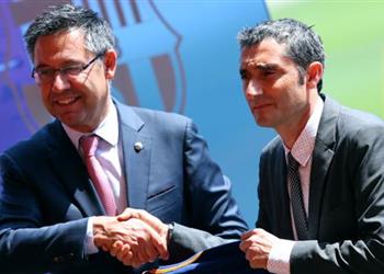 هل يرحل فالفيردي عن برشلونة بارتوميو يجيب