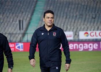 طبيب الأهلي يجهز لاعب الفريق لمباراة كمبالا الأوغندي